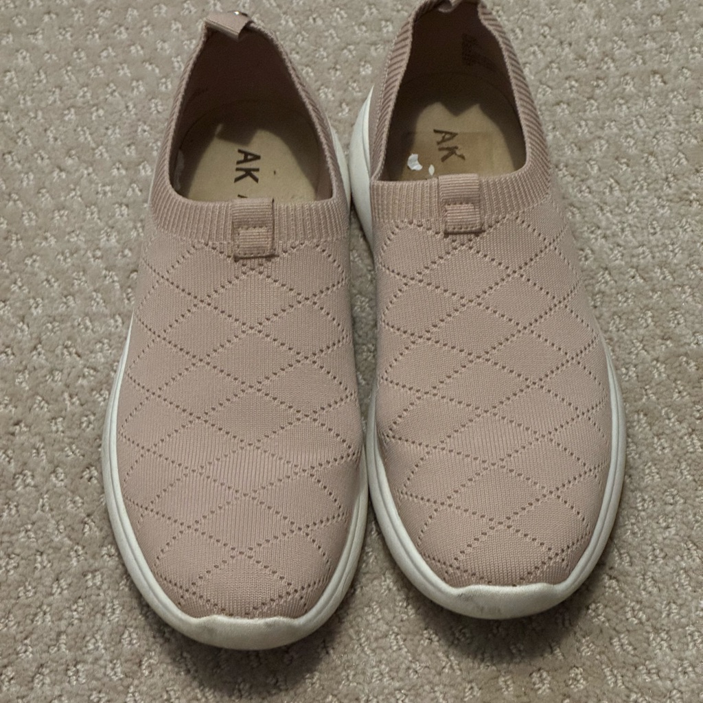Anne Klein Pinkish Beige Quilted Slip-On Sneakers 8